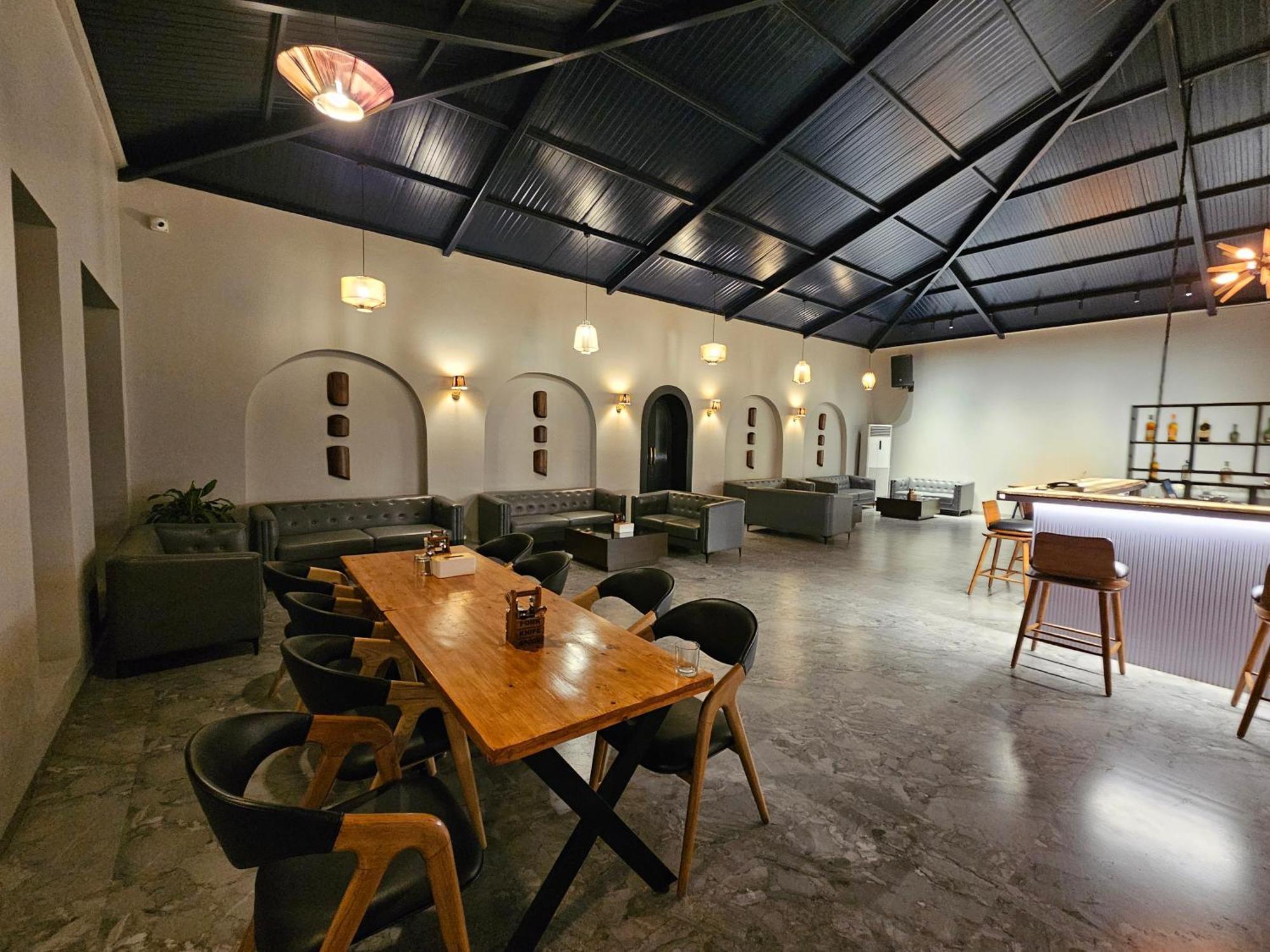 River Estates Luxury Resort & Spa Karjat Kültér fotó