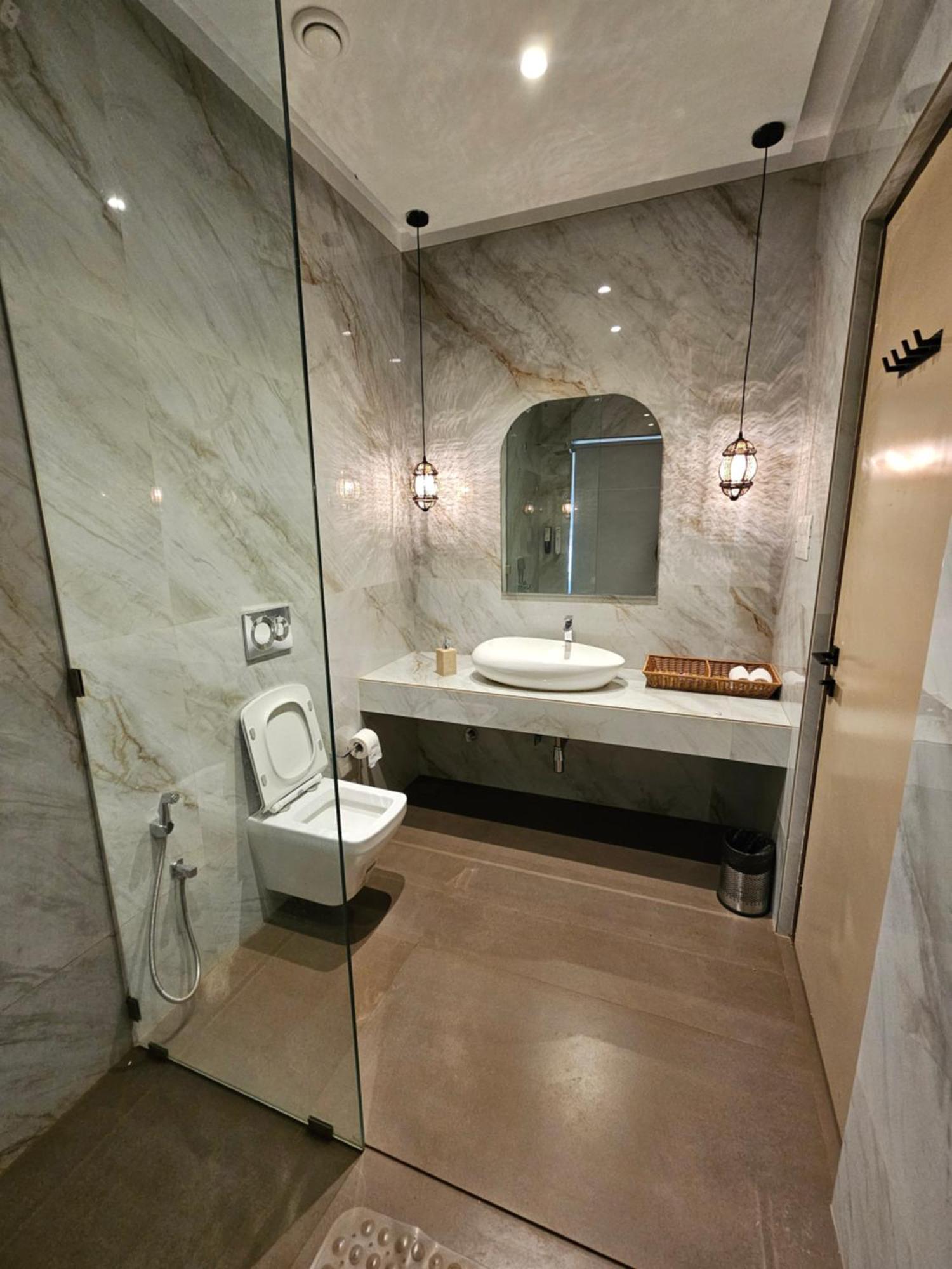 River Estates Luxury Resort & Spa Karjat Kültér fotó