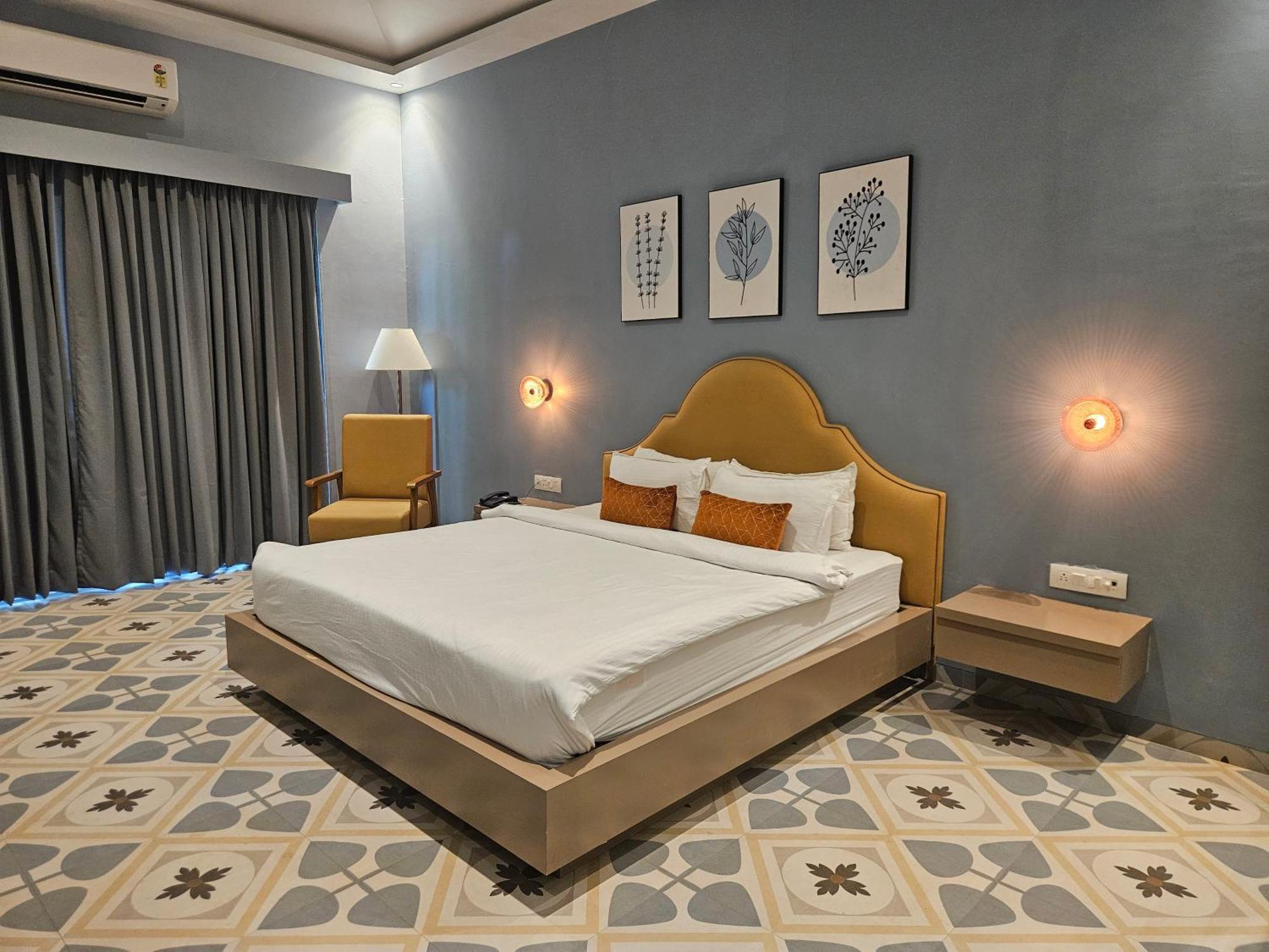 River Estates Luxury Resort & Spa Karjat Kültér fotó